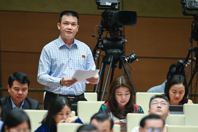 ĐBQH HOÀNG NGỌC ĐỊNH: HỖ TRỢ, TẠO ĐIỀU KIỆN CHO HỢP TÁC XÃ BẰNG NHIỀU CƠ CHẾ